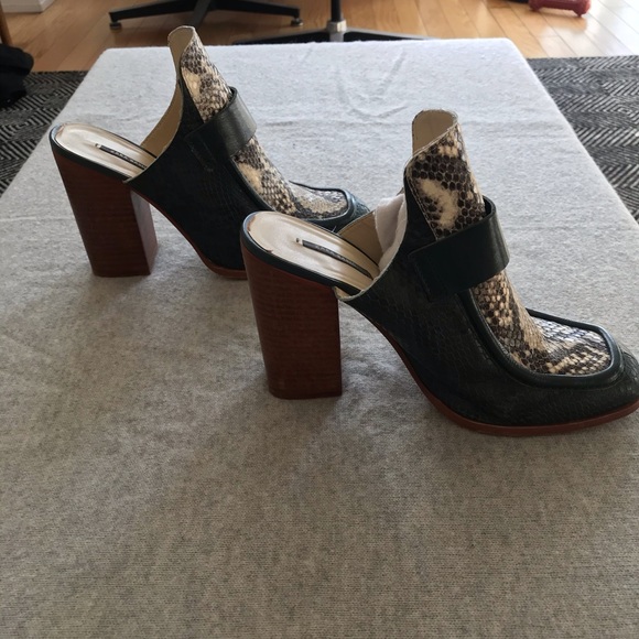 Zara snakeskin stacked heel mules - Picture 4 of 8